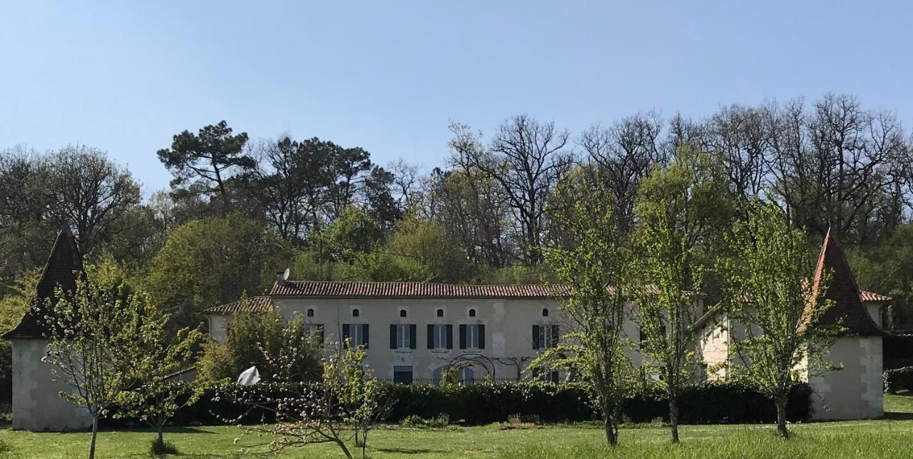 Le Manoir De Nabinaud Bed & Breakfast Exterior foto